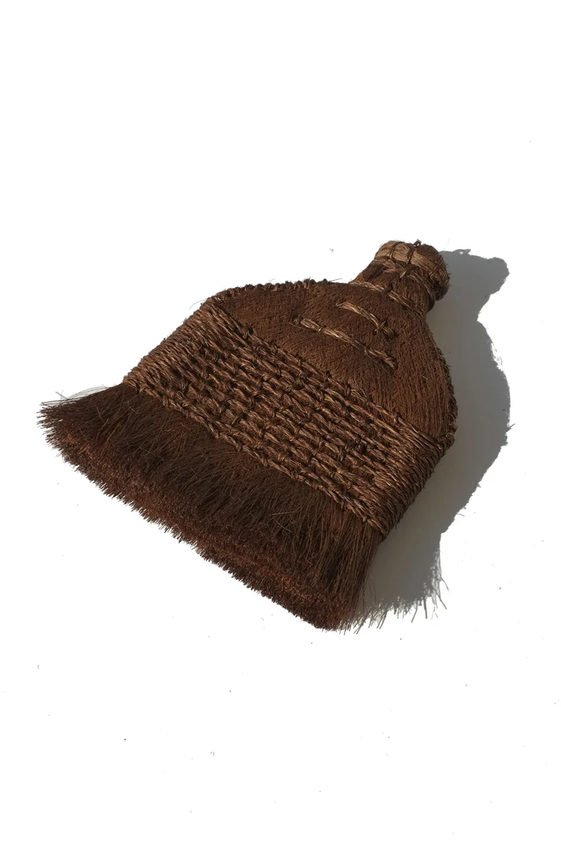 Modern palm fiber brush with handle Premium Material