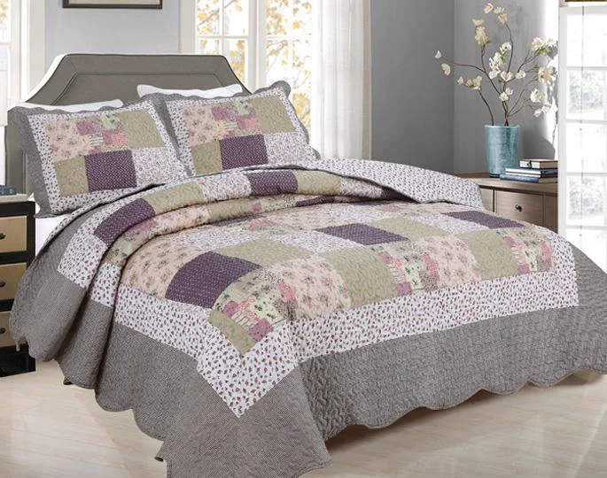 Breathable 3-Piece Cotton Blend Reversible Quilt Set Relaxed