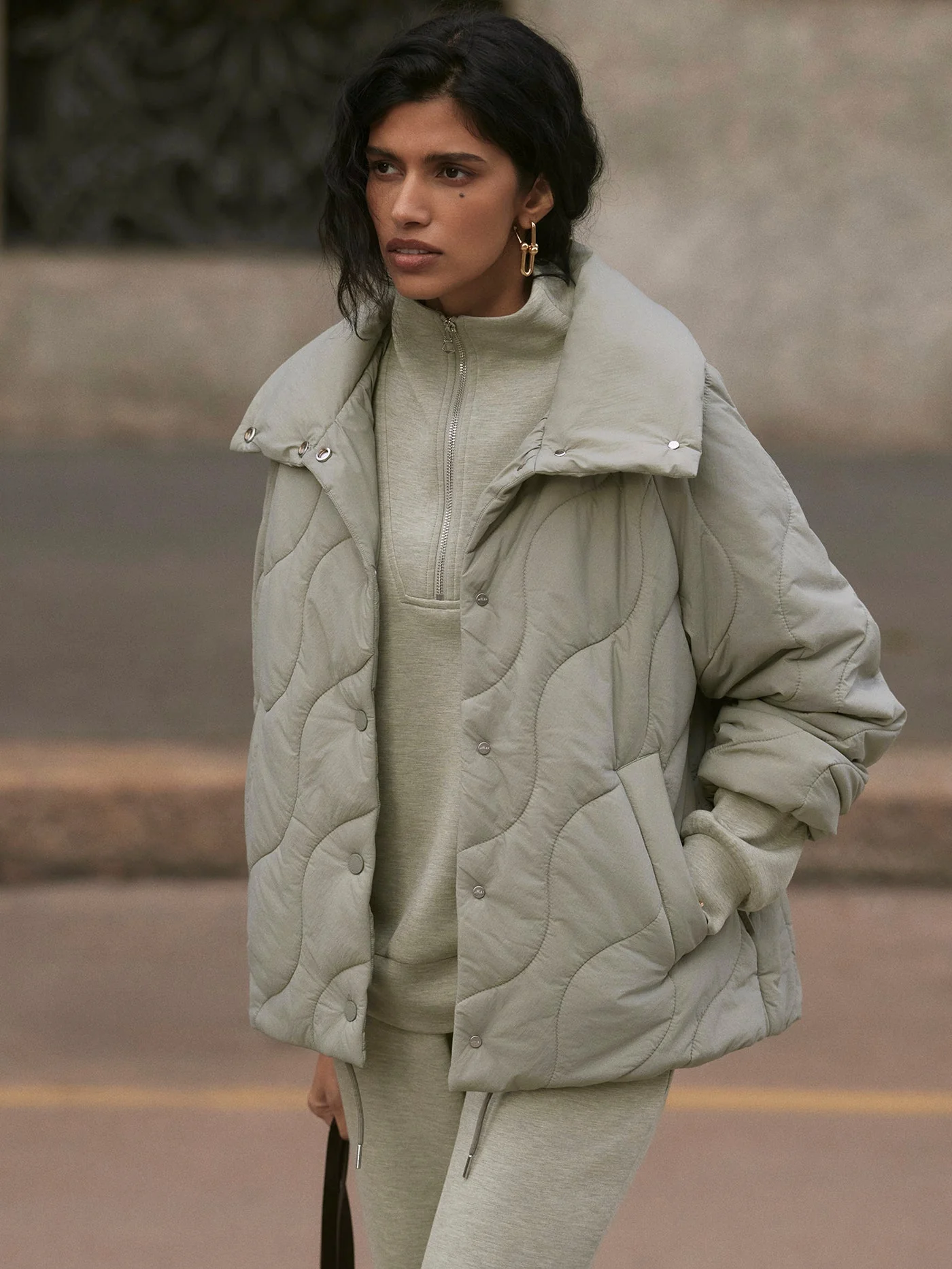 Outstanding Varley Fabia Quilted Jacket in Shadow Eco-Friendly