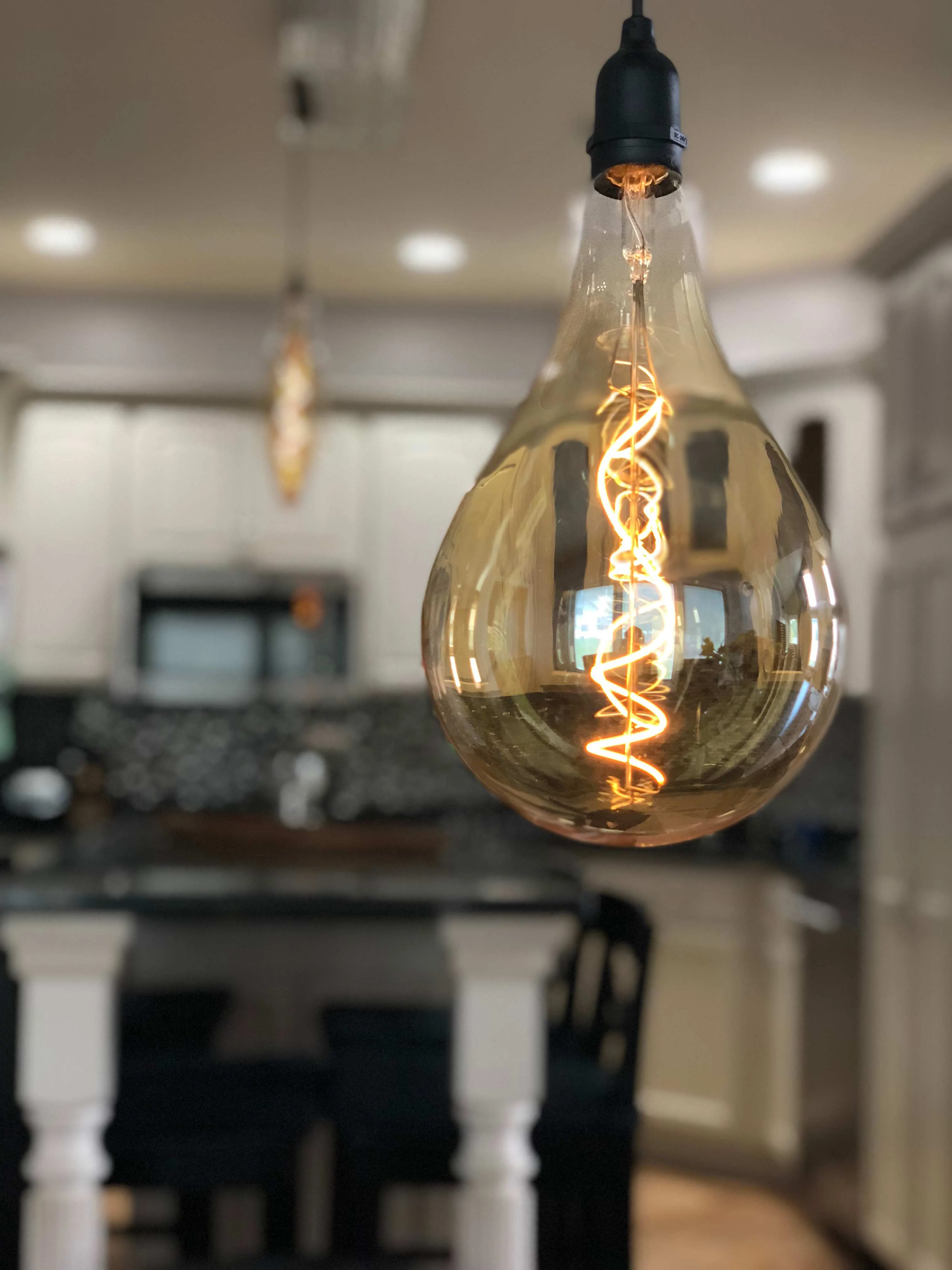Sustainable RetroEssence Battery Operated Decorative Light Bulb Luxury