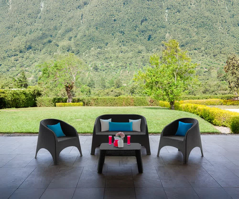Superior Espresso 2–piece chair and table set Selected