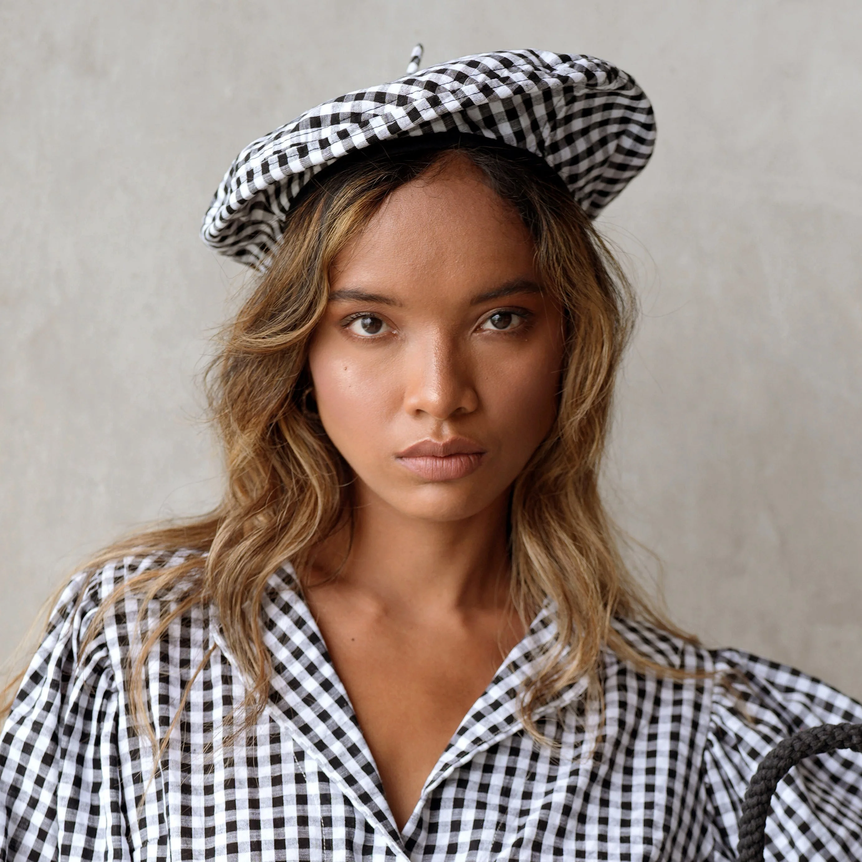 Crafted SIMONE Gingham Beret Hat In Black Trusted