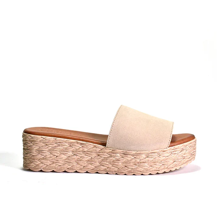 Trendy Cordani Bizzy Platform Wedge in Sand Suede Original
