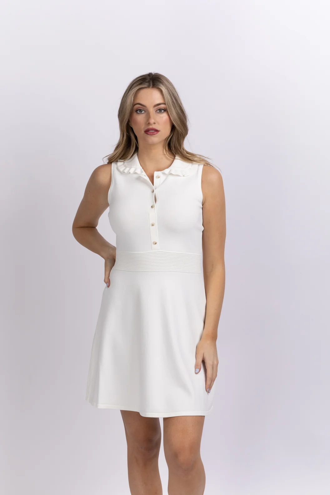 Top-Quality Shoshanna Sleeveless Dress in White Outstanding