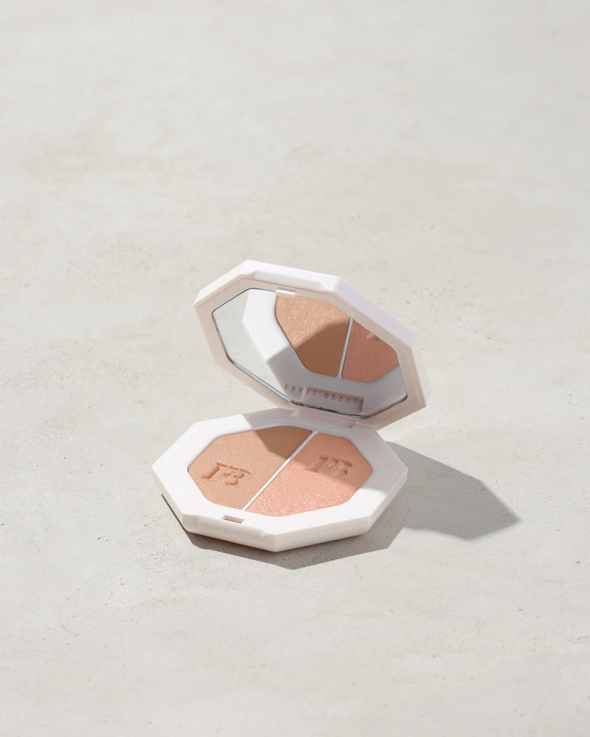 Selected FENTY BEAUTY KILAWATT STYLE HIGHLIGHTER girl next door chic phreak Next-Generation