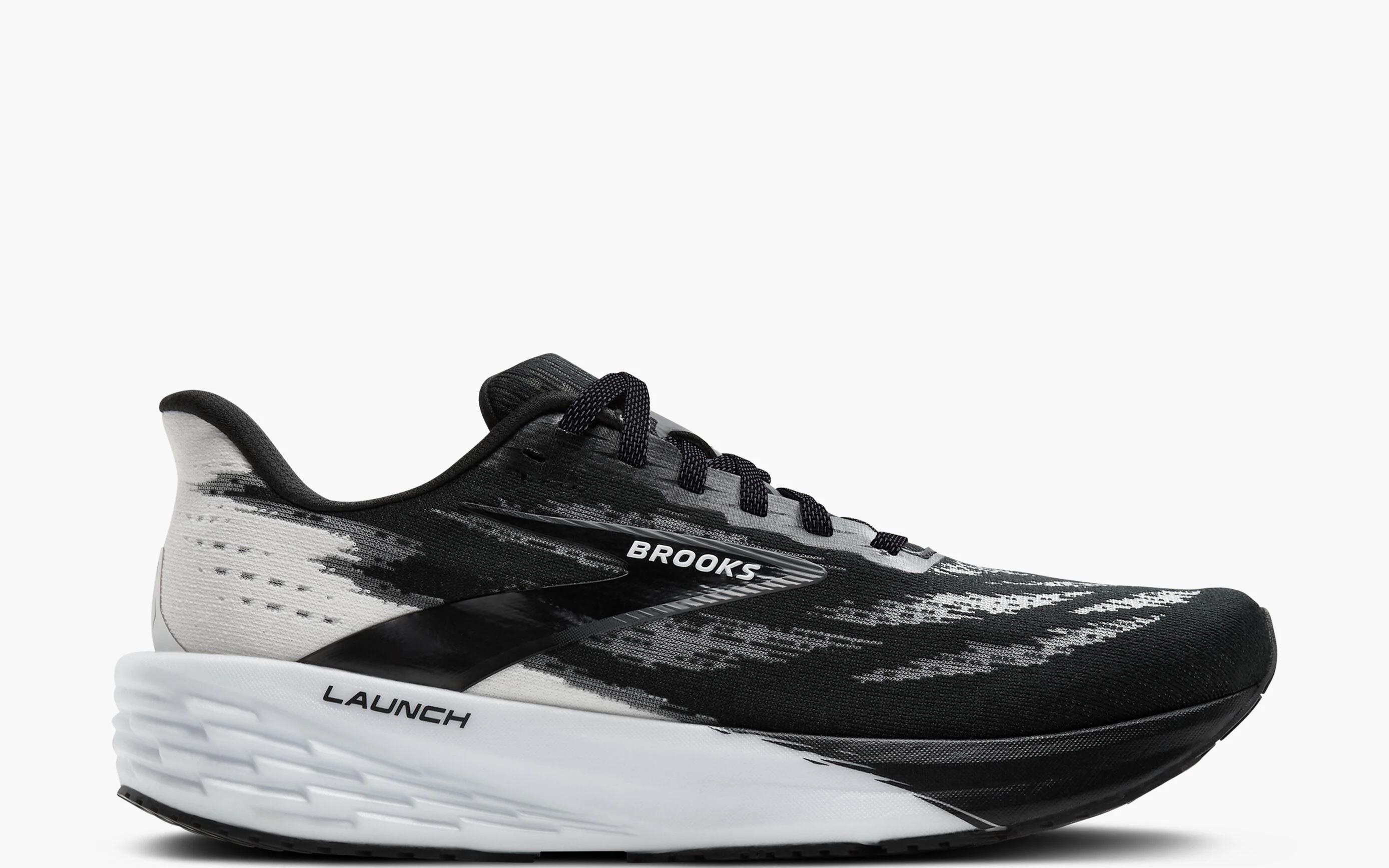 World-Class Brooks Men's Launch 11 Clean
