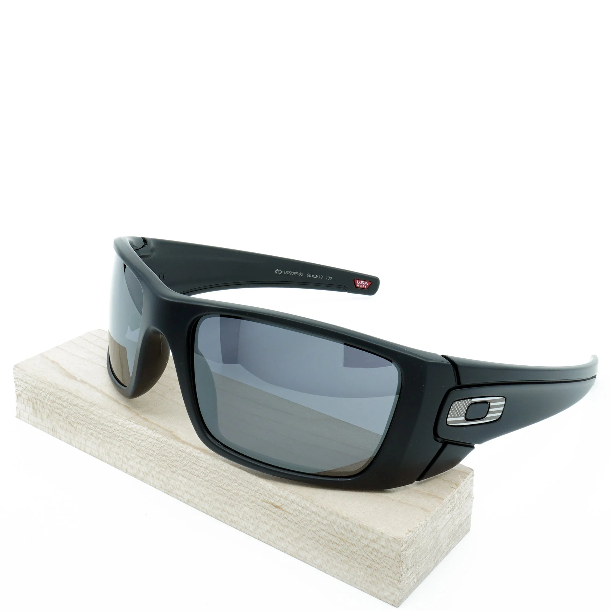 Authentic Oakley Men's Fuel Cell Sunglasses Elite