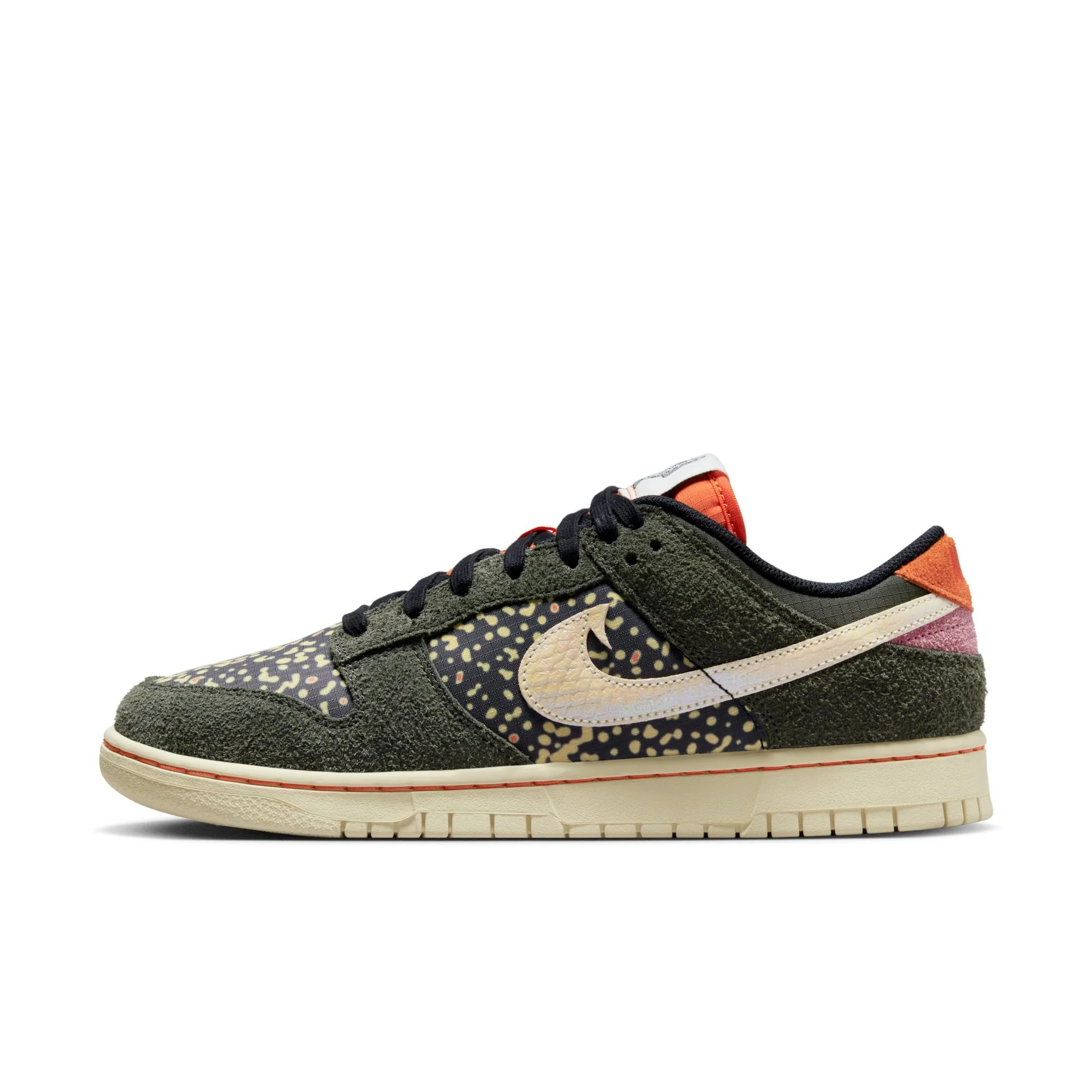 Fine Crafted Nike Men's Dunk Low Se 'Gone Fishing Rainbow Trout' Sneakers Healthy