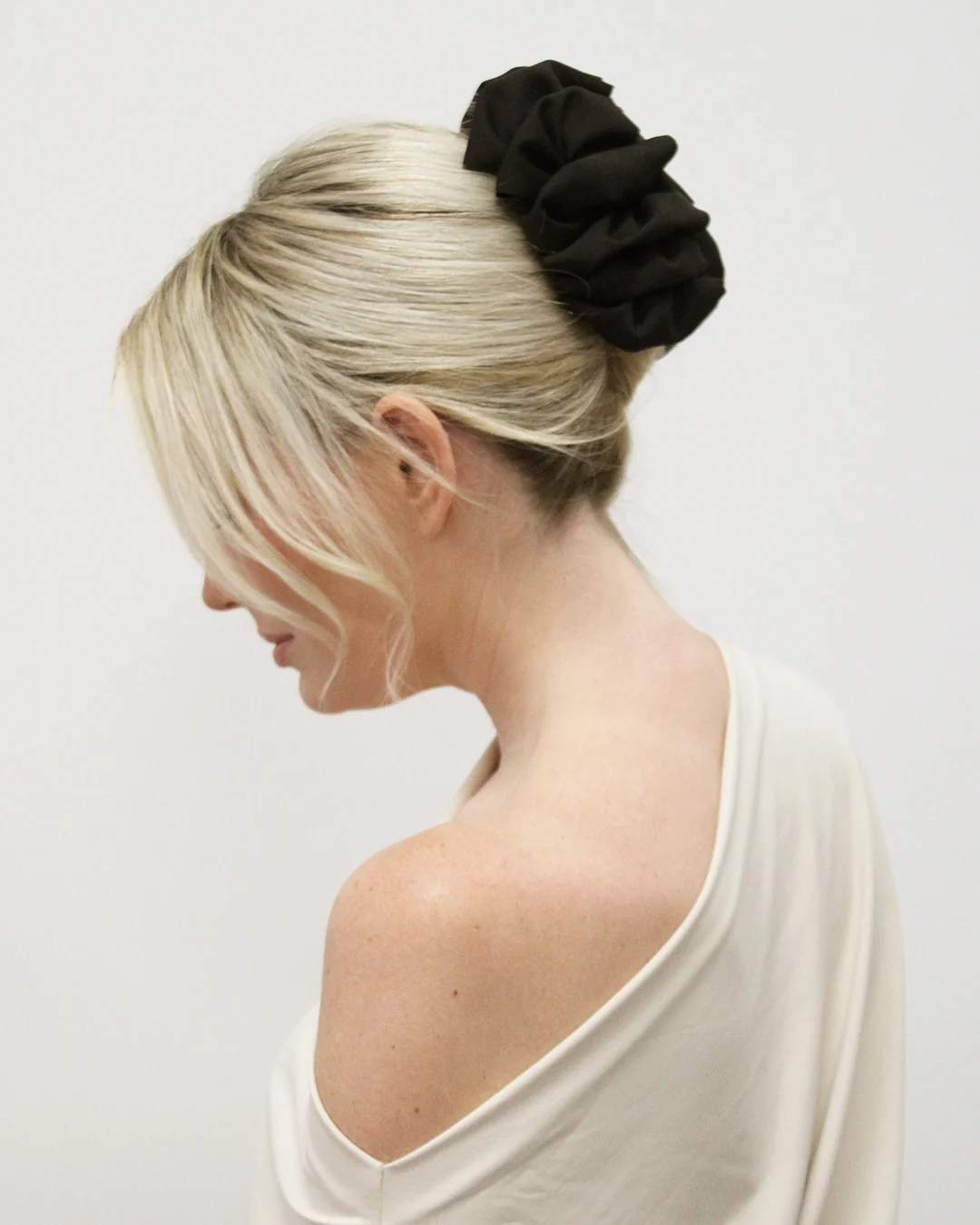 Safe Ribbon Bow Claw Clip Trusted