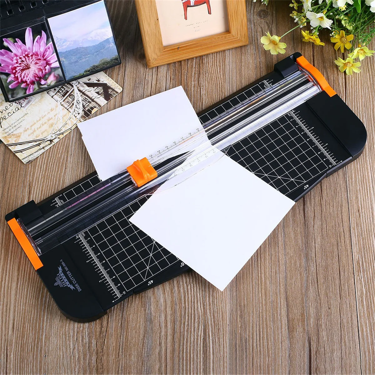 Optimized Heavy Duty Paper Cutter Board Guillotine Machine Crafted