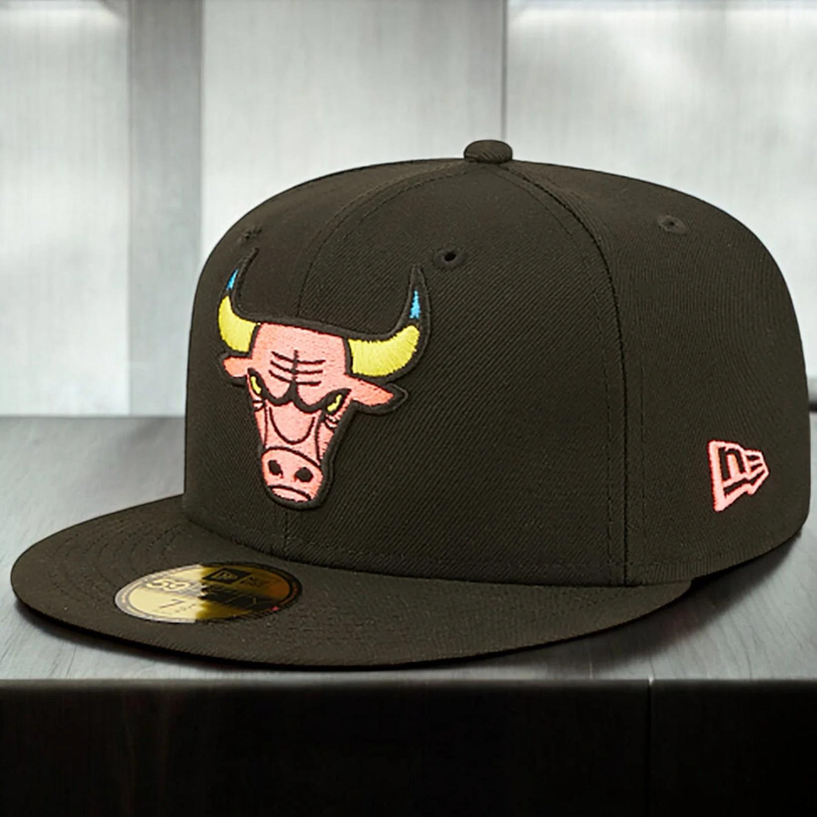 Stylish New Era Men's NBA 5950 Pink Glow Fitted Bulls First-Class